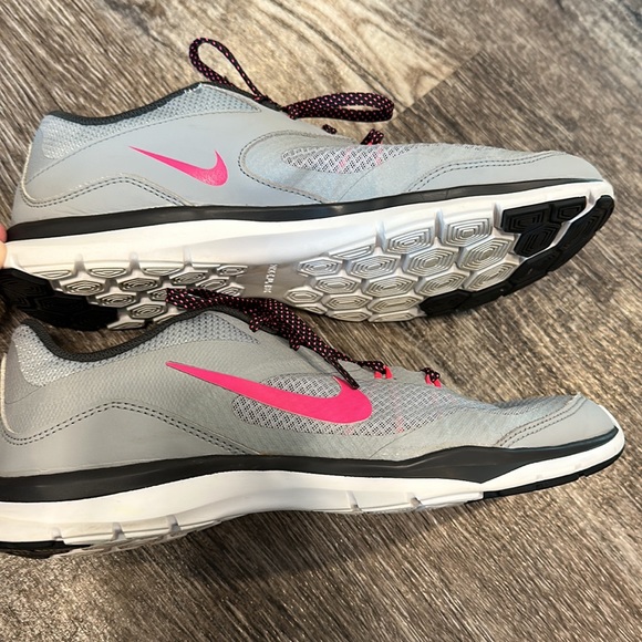 Women’s Nike Training Flex Trainer 5 Size 10 - Picture 5 of 10